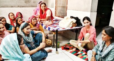 Indian_women_in_training.jpg