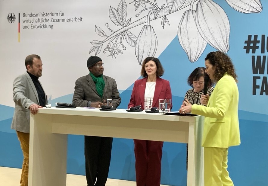 [Translate to EN:] Matthias Meißner, Ibrahima Caulibaly, Claudia Brück, Bärbel Kofler, Katie Gallus