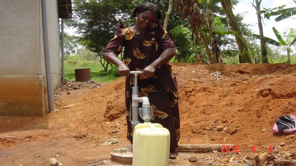 Rainwater_harvesting_for_wet_coffee_processing.jpg